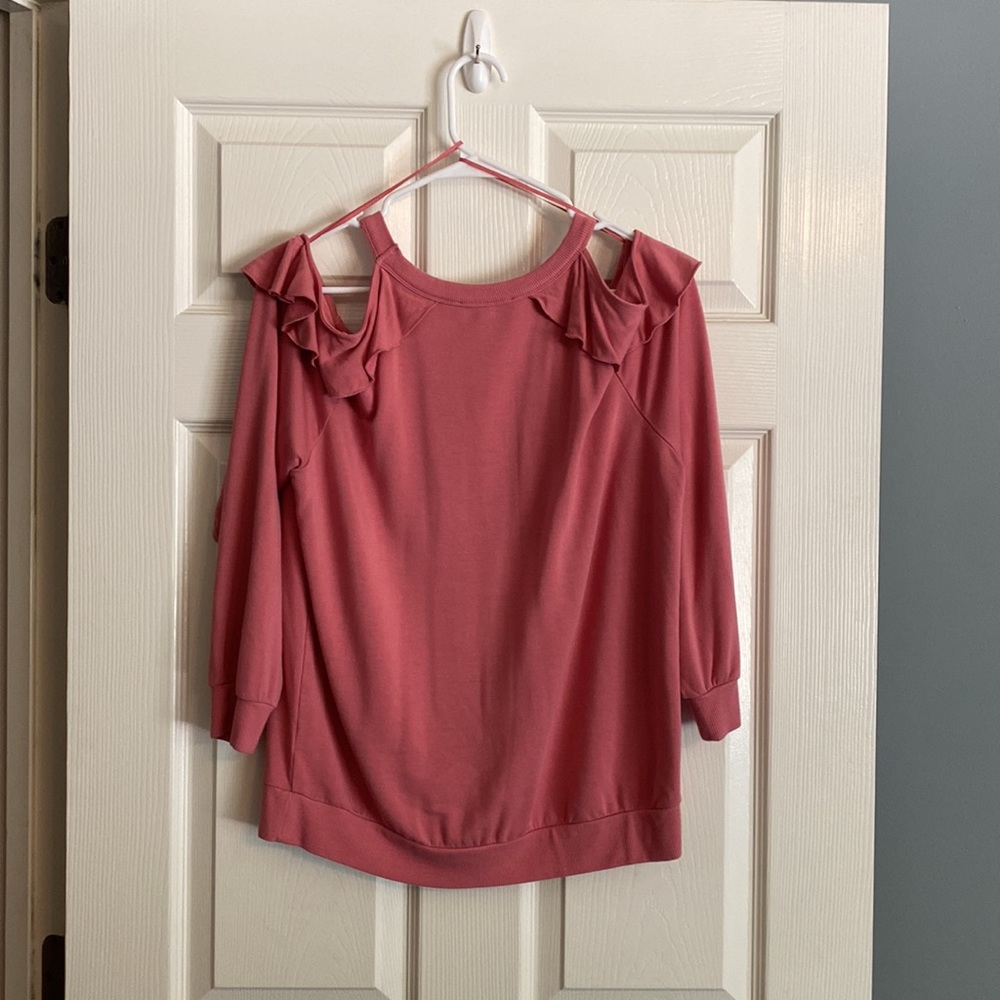 Women’s Top - Picture 2 of 2